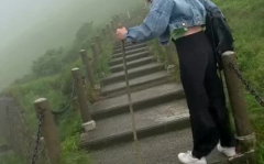 登山小姐姐,登山小姐姐的壮丽征程