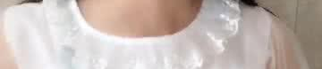 小姐姐跪下撒娇视频,小姐姐萌态尽显，网友直呼可爱到爆